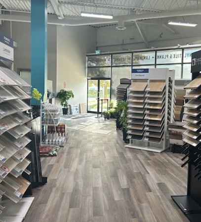 Outside view of floor trader showroom